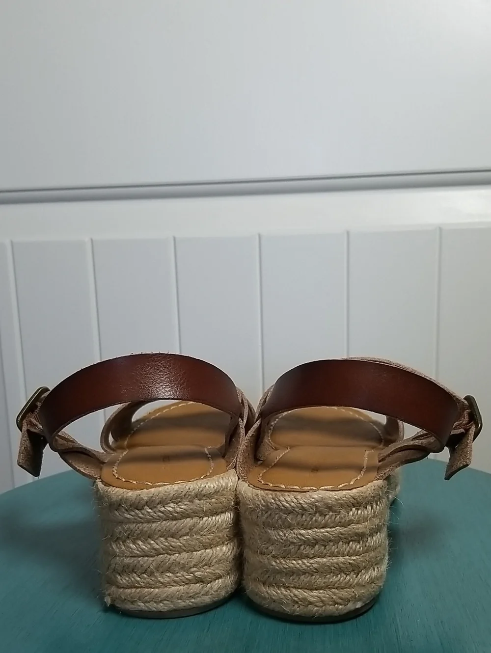 Brown Leather Espadrille Wedge Sandals By Amazon Essentials Size 8 EUC